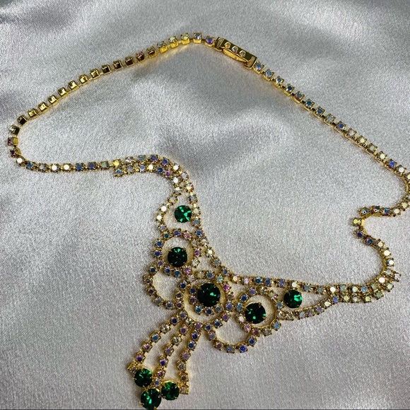 Emerald Butterfly Rhinestones Necklace - Picture 1 of 3